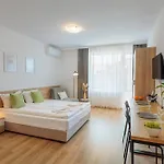 Apartament Flora Sarafovo *