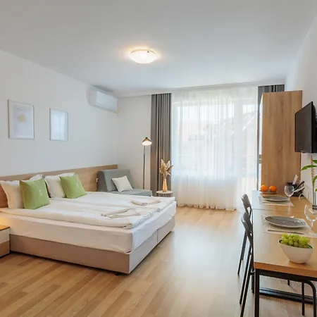 Apartament Flora Sarafovo *