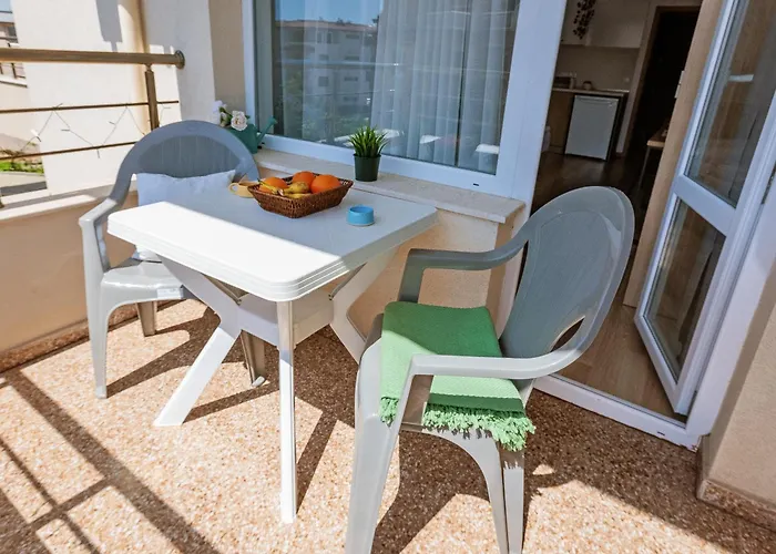 Appartamento Flora Sarafovo *